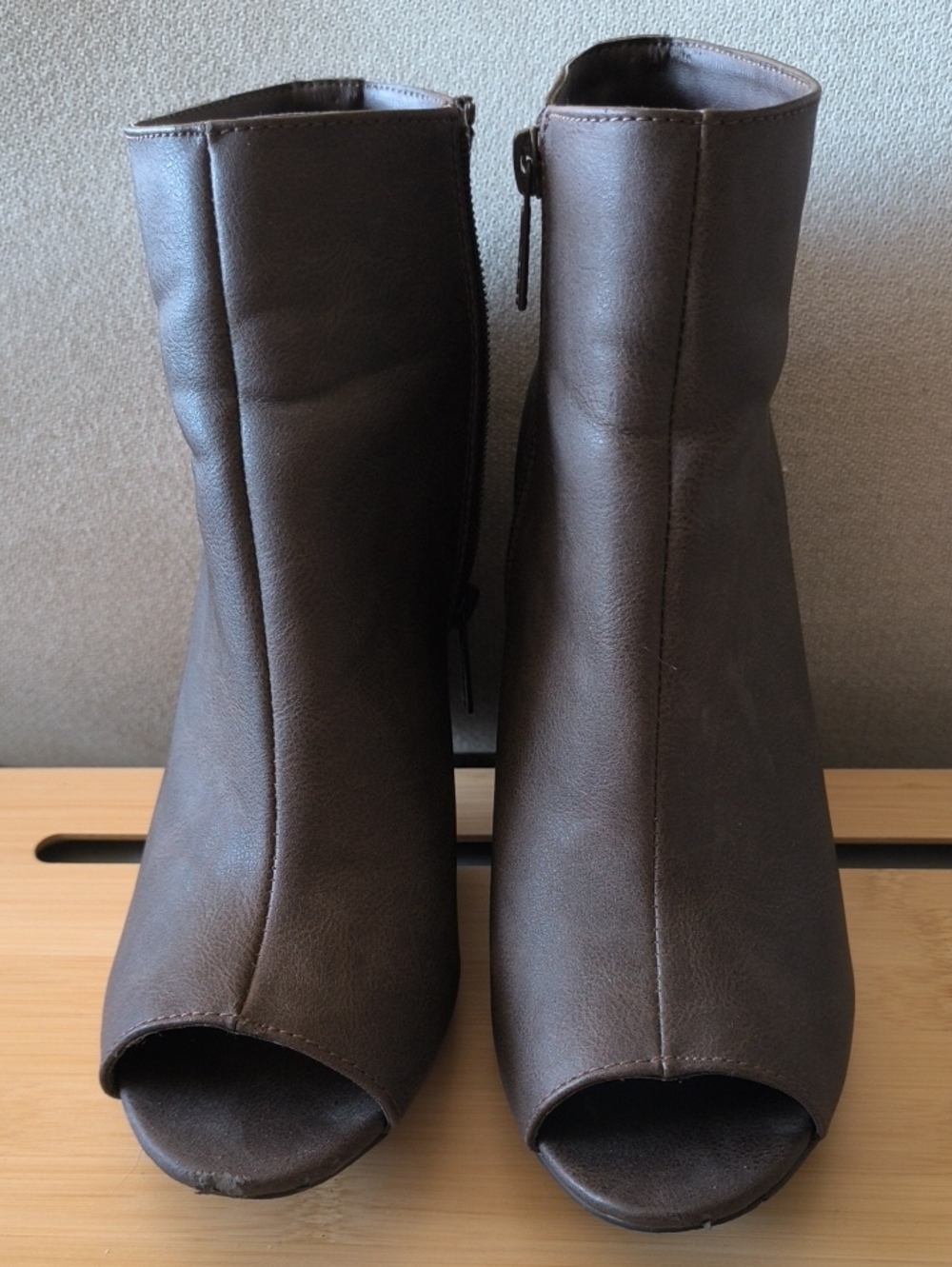 Breckelles Dark Brown Peep-Toe Ankle Booties. Size 8.5